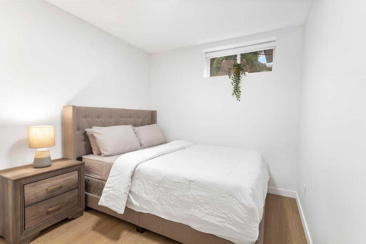 Pristine 3 Beds 2 Washroom Guest Suite Surrey Exterior foto