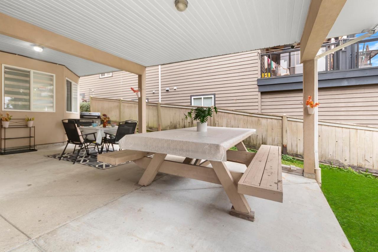 Pristine 3 Beds 2 Washroom Guest Suite Surrey Exterior foto
