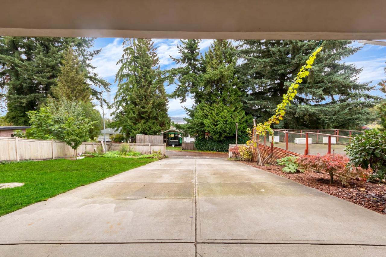 Pristine 3 Beds 2 Washroom Guest Suite Surrey Exterior foto