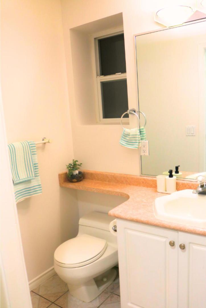Pristine 3 Beds 2 Washroom Guest Suite Surrey Exterior foto